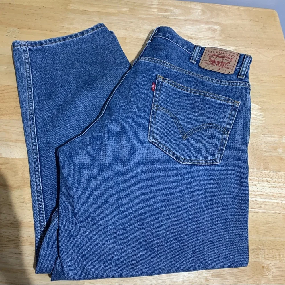 LEVI’S 550 TM Relaxed Fit Medium Wash Tapered Leg‎ Jeans Men’s 38X29 A-9